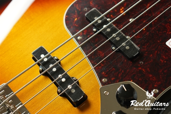 Made in Japan Traditional Late ’60s Jazz Bass - 3-Color Sunburst